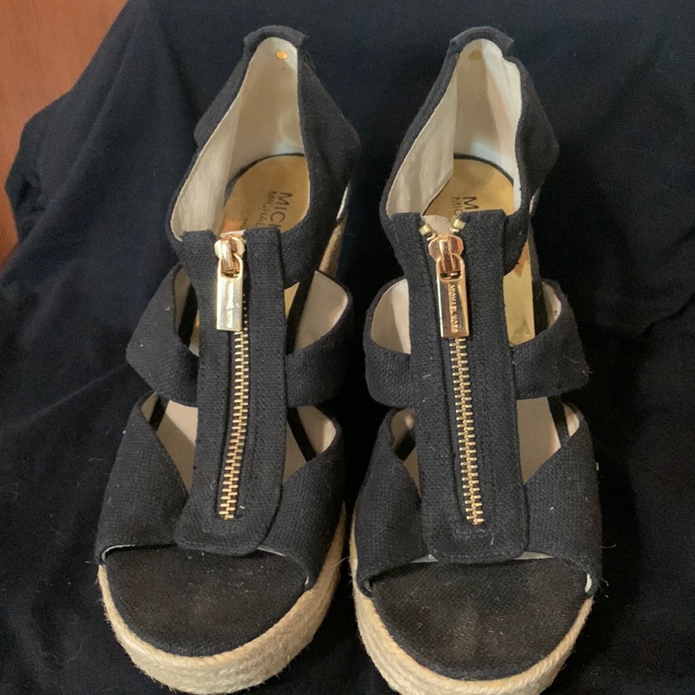 Sands by Michael Kors